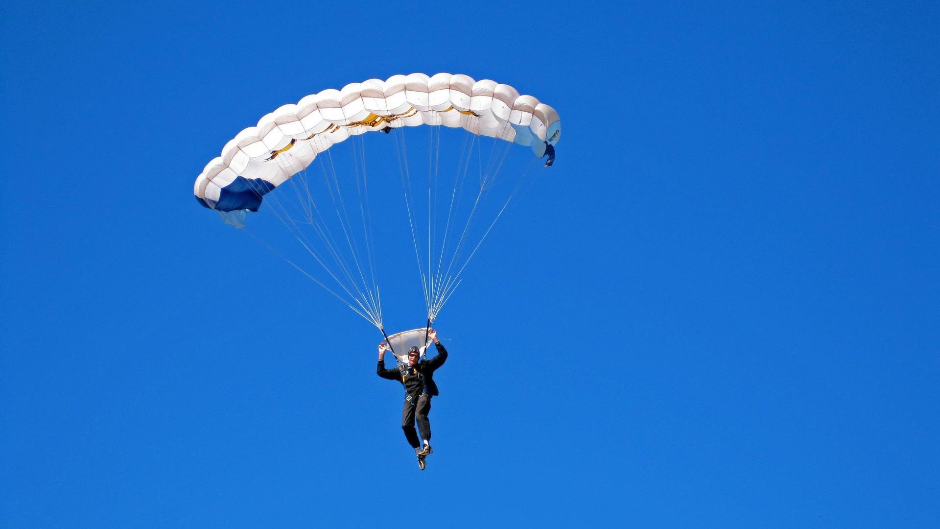 以“体育+科技+文化”为核心的篮球赛事创新模式广泛推广,以篮球为载体