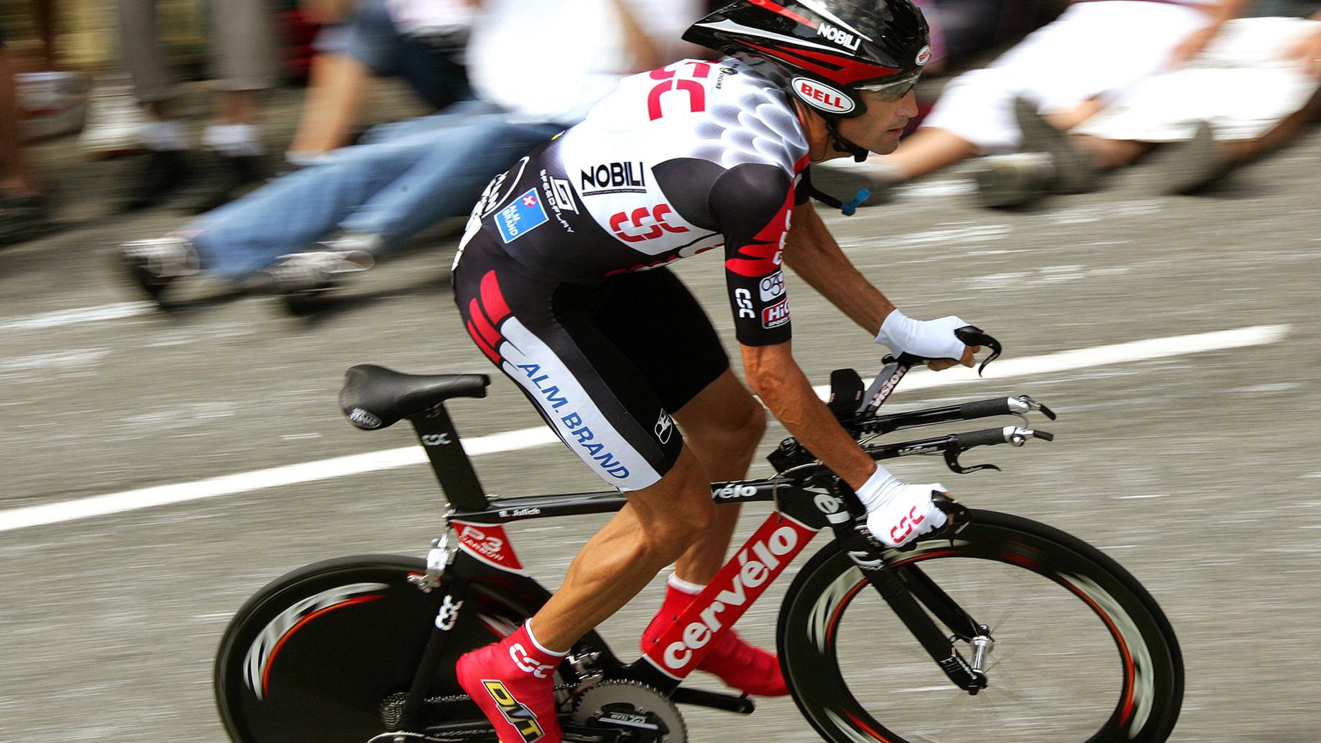 城市自行车改装秀:速度与个性的融合,自行车改装车